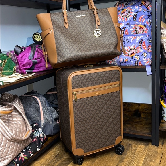Michael Kors Travel Small Trolley Brown and Tan Monogram Leather Gold Hardware - Picture 13 of 13